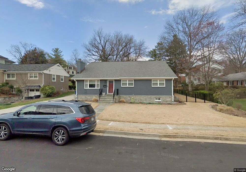 5607 33rd St N, Arlington, VA 22207 - photo 1