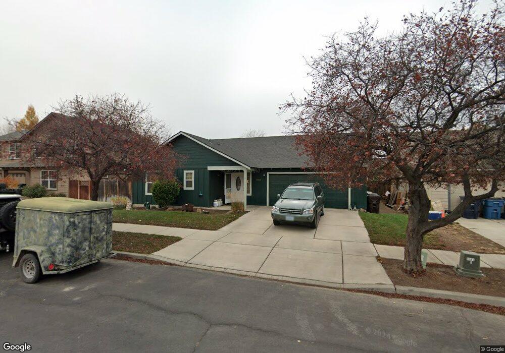 3430 SW Juniper Ave, Redmond, OR 97756 - photo 1