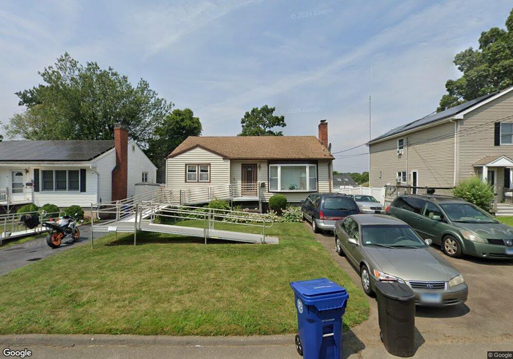 36 Mohawk Dr, West Haven, CT 06516 - photo 1