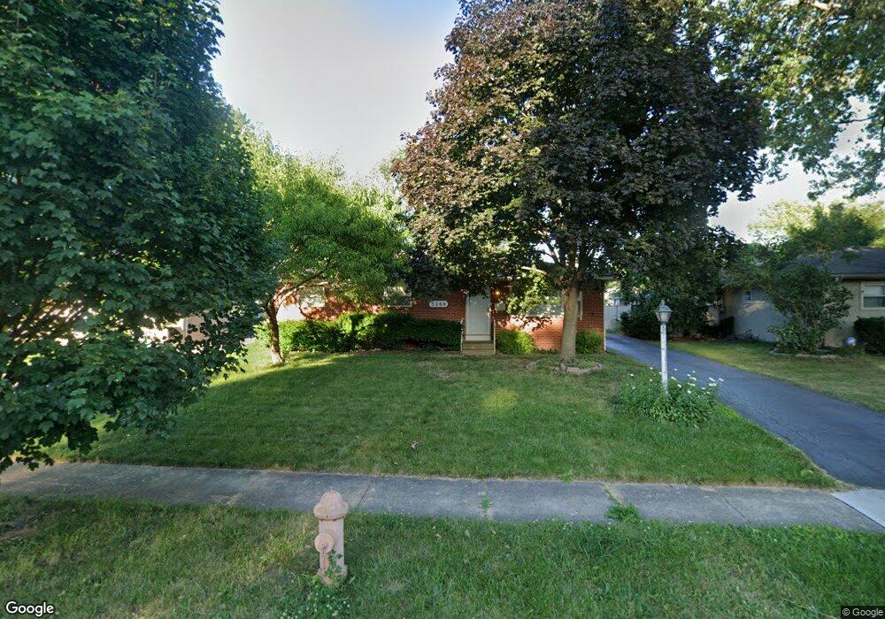 5260 Hedgewood Rd, Columbus, OH 43229 - photo 1