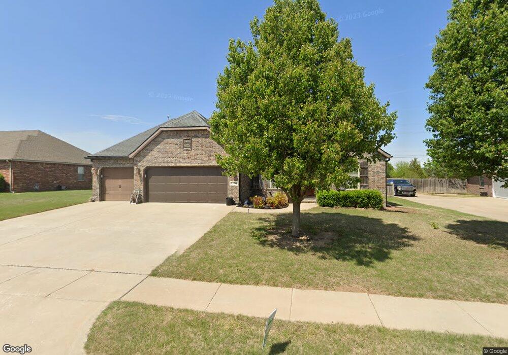 5718 Ashbrook Dr, Bartlesville, OK 74006 - photo 1