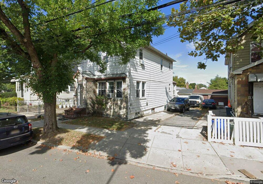 165-09 Union Turnpike, Fresh Meadows, NY 11366 - photo 1