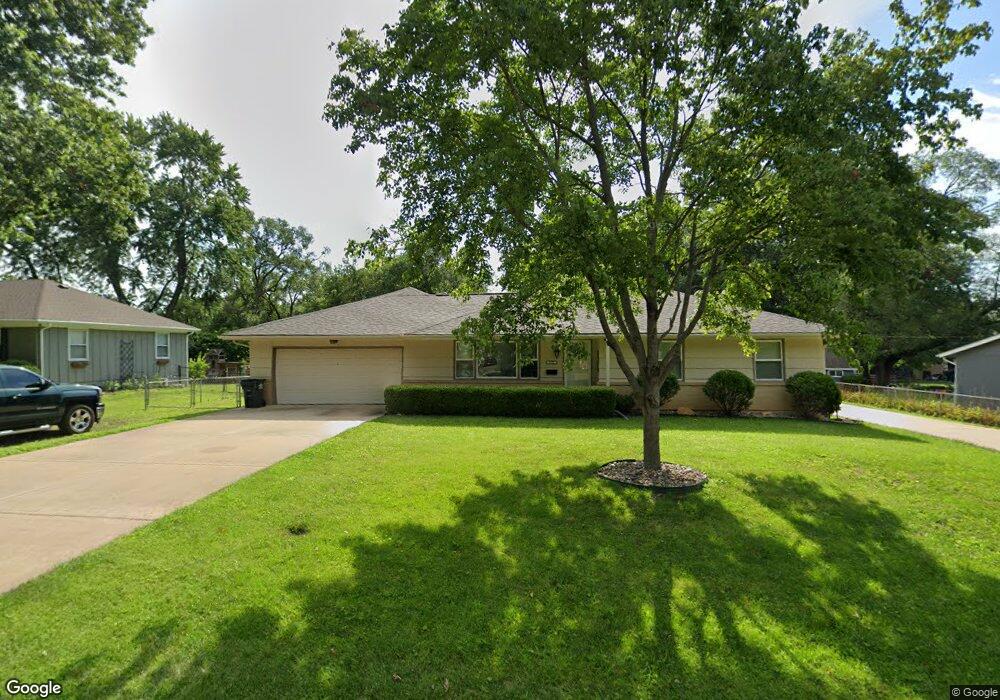 6121 Westgate St, Shawnee, KS 66216 - photo 1