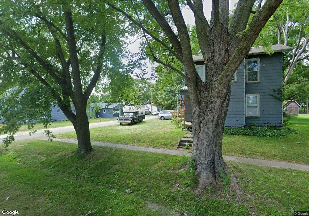 307 W Union St, Grandview, IA 52752 - photo 1