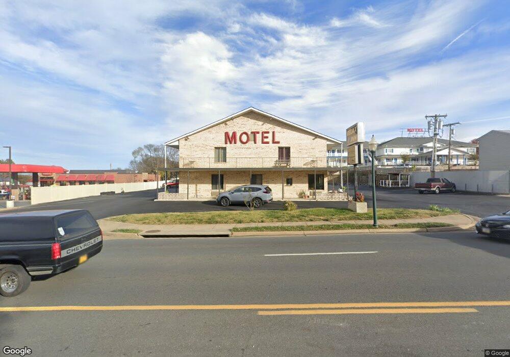 1525 N Shenandoah Ave, Front Royal, VA 22630 - photo 1