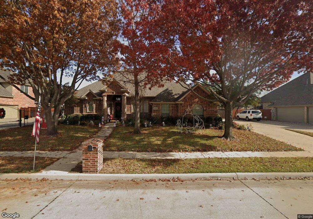 8108 Kentwood Dr, North Richland Hills, TX 76182 - photo 1