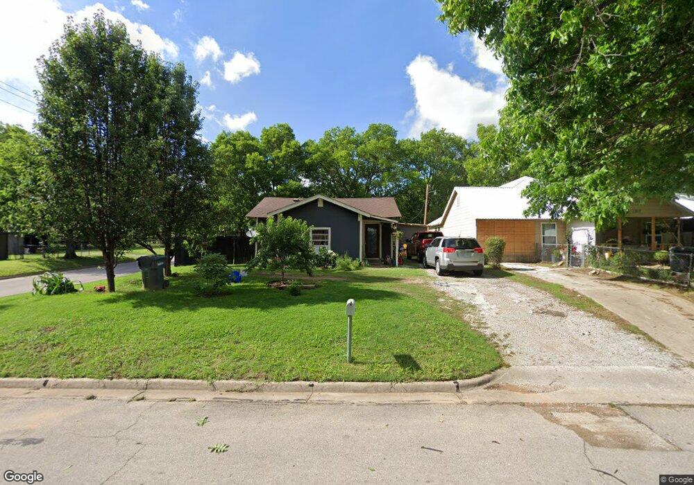 1301 4th Ave NE, Ardmore, OK 73401 - photo 1