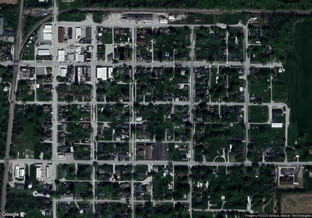 205 E Columbia St, Roachdale, IN 46172 - photo 1