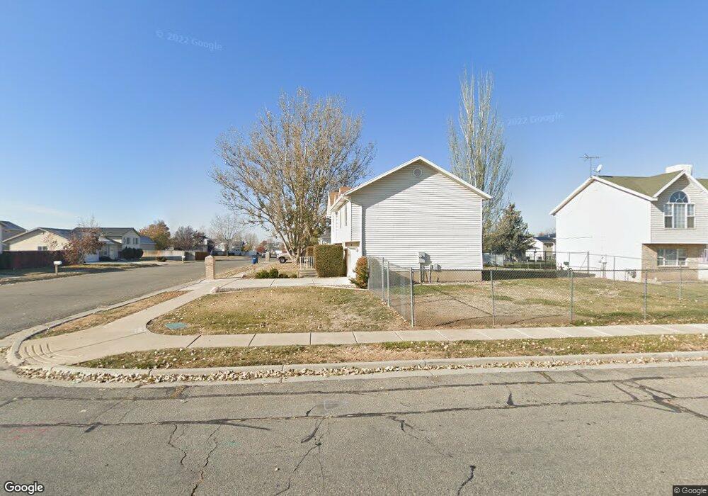 1691 N 2225 W, Clinton, UT 84015 - photo 1