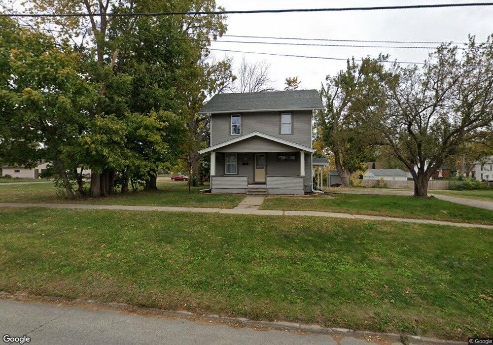 509 S 2nd Ave W, Newton, IA 50208 - photo 1