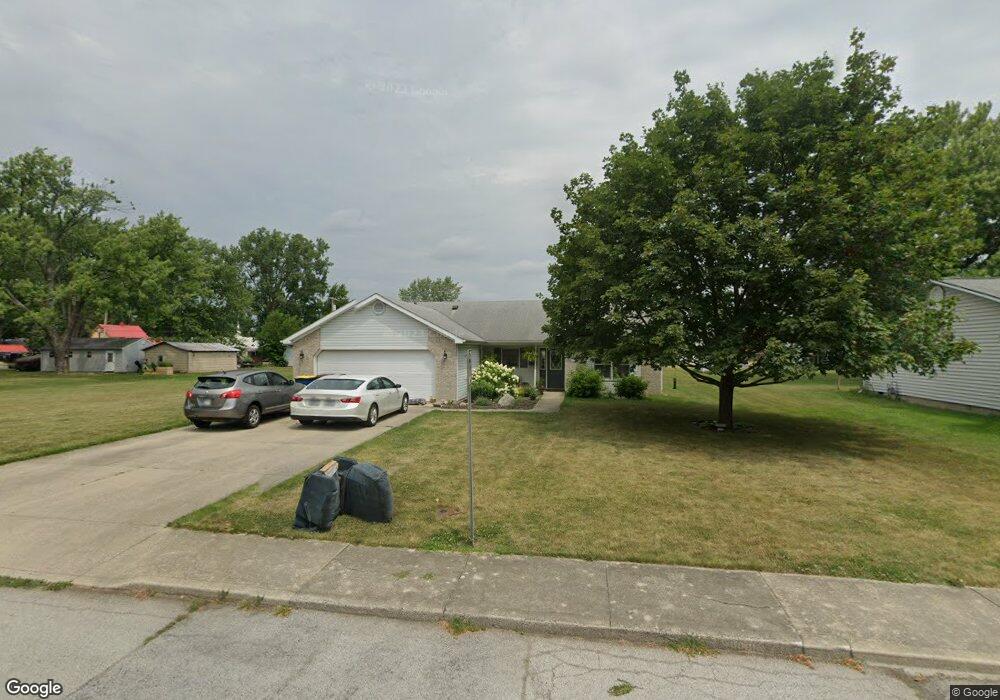1219 W Cherry St, Bluffton, IN 46714 - photo 1