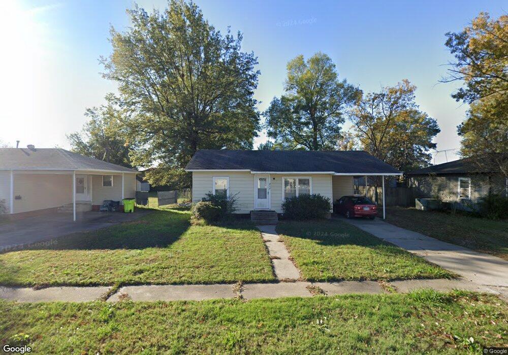 217 W 20th St, Stuttgart, AR 72160 - photo 1