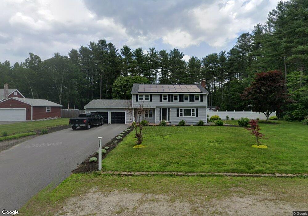 114 Chase Rd, Londonderry, NH 03053 - photo 1