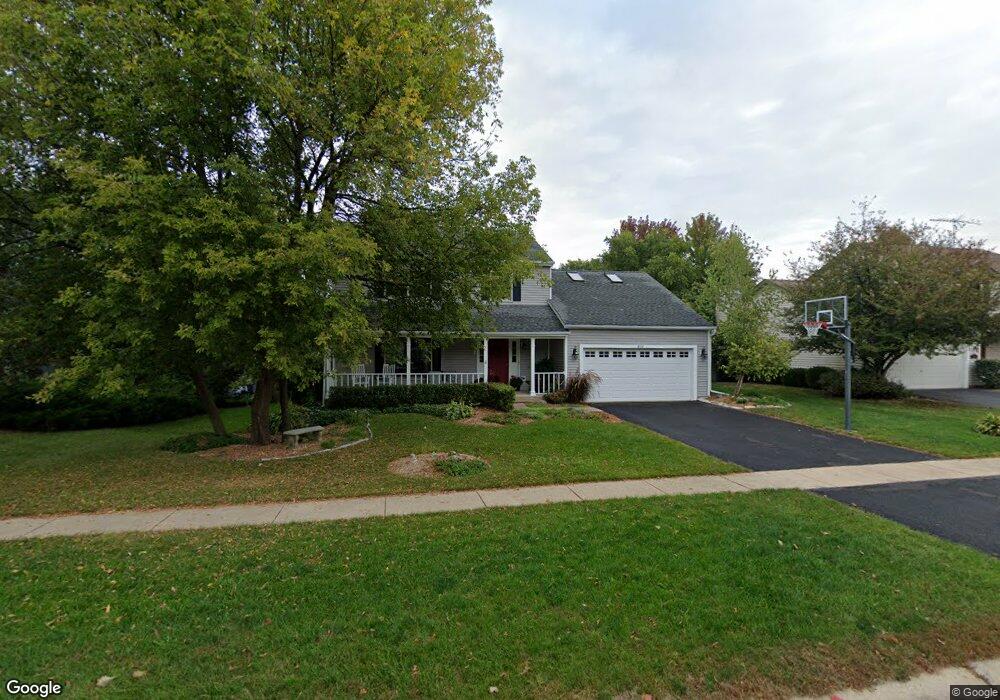 819 Newberry Dr, Batavia, IL 60510 - photo 1