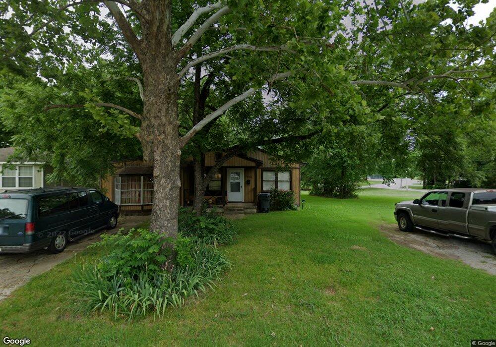 1634 Tower Dr, Ardmore, OK 73401 - photo 1