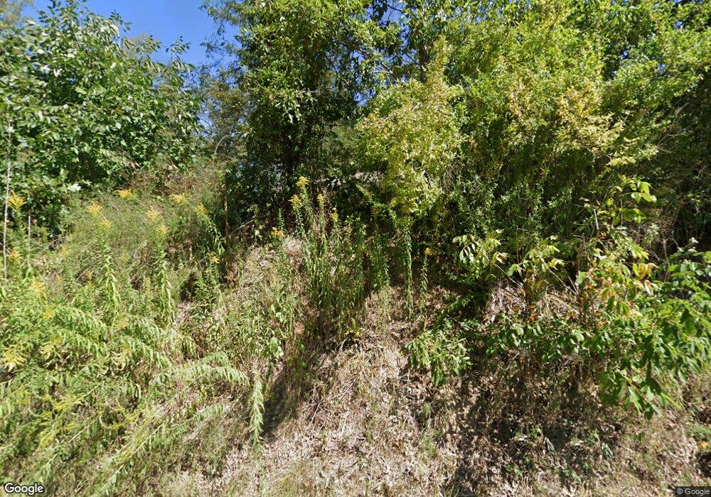 8534 N 1000th Rd, Effingham, IL 62401 - photo 1