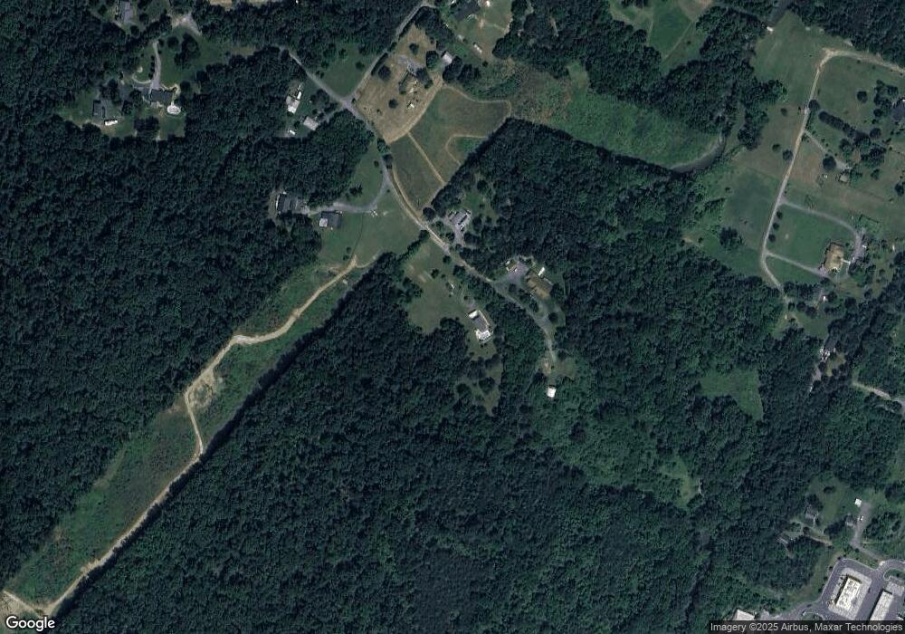 364 Overlook View Dr, Front Royal, VA 22630 - photo 1