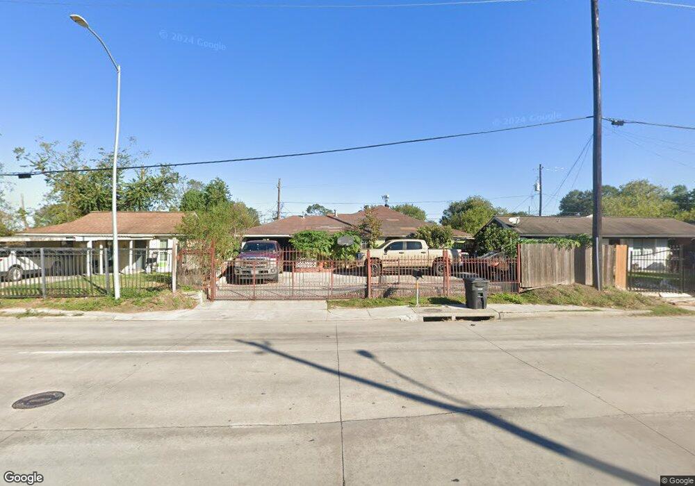2554 W Little York Rd, Houston, TX 77091 - photo 1