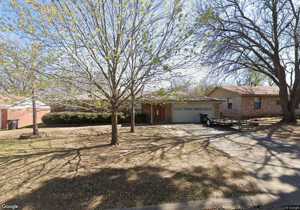 1207 Briarwood Dr, Cleburne, TX 76033 - photo 1