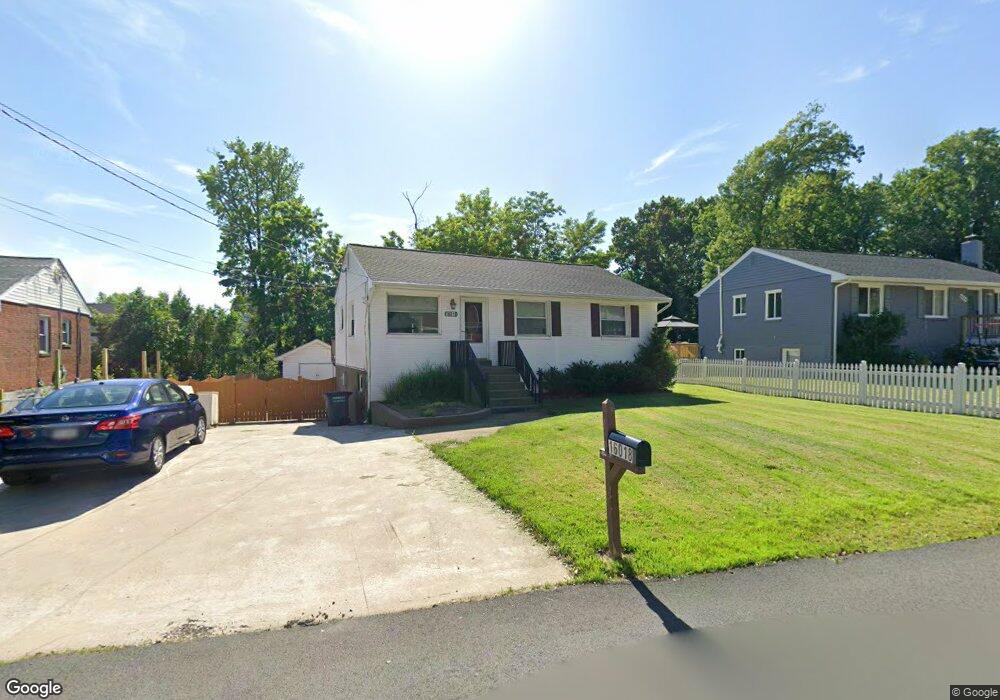 16018 Crest Dr, Woodbridge, VA 22191 - photo 1