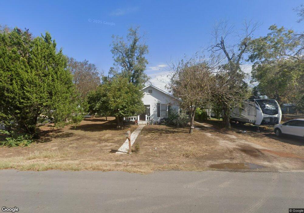 390 N Veramendi Ave, New Braunfels, TX 78130 - photo 1