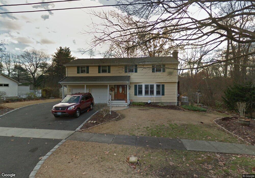 125 Walker Dr, Stratford, CT 06614 - photo 1