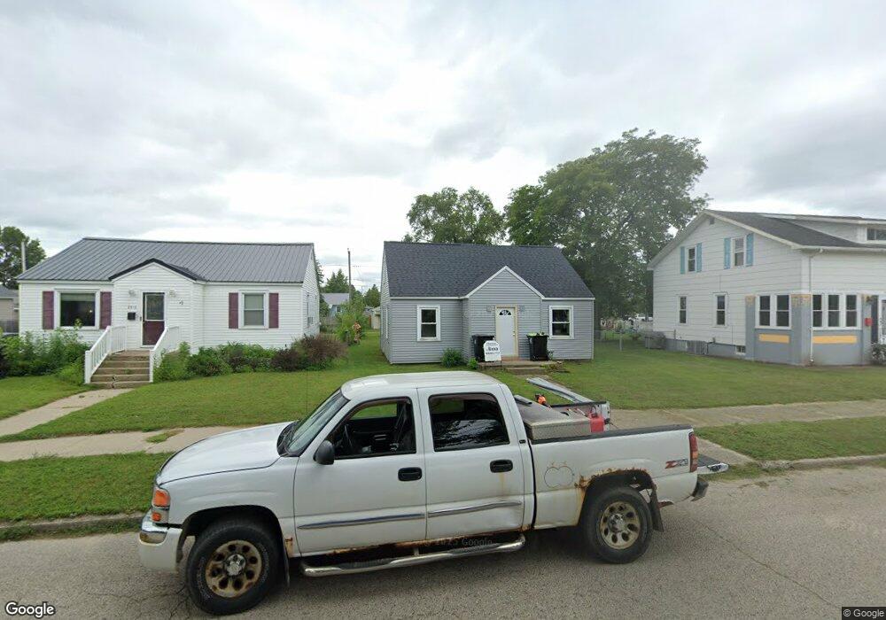 2317 16th Ave, Menominee, MI 49858 - photo 1