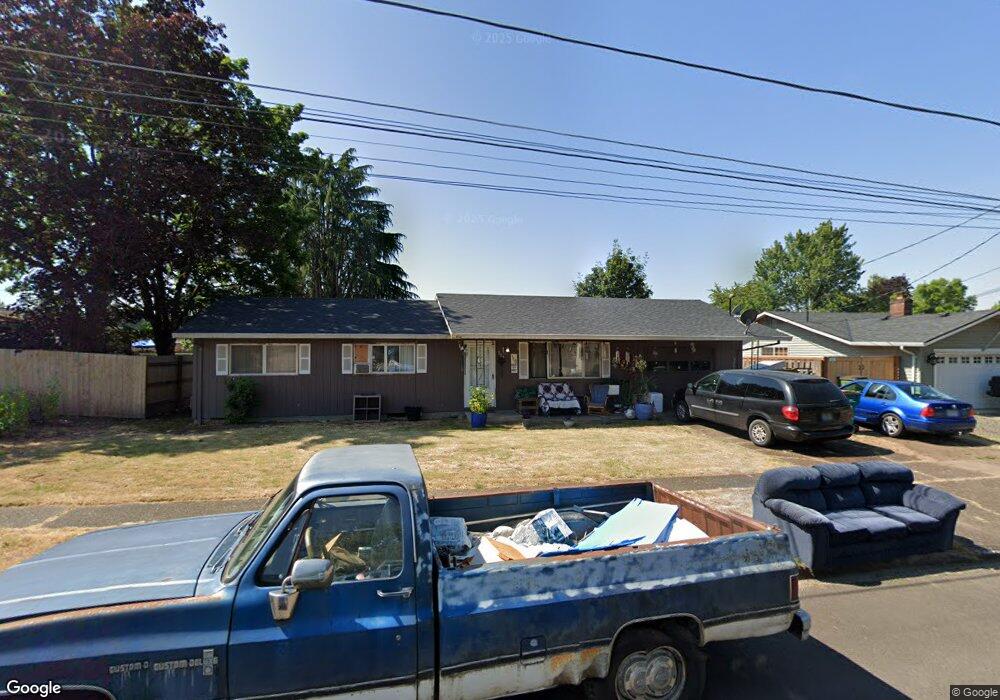 110 W 9th St, Newberg, OR 97132 - photo 1