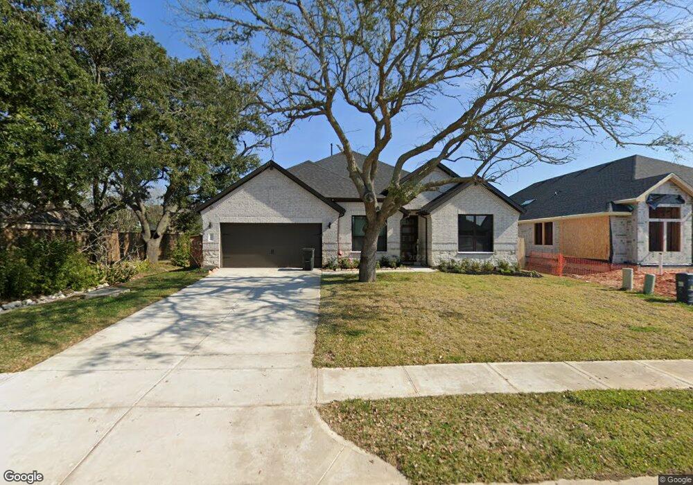 123 Dorado Dr, Friendswood, TX 77546 - photo 1