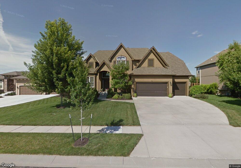 9613 Appleridge Ln, Lenexa, KS 66227 - photo 1