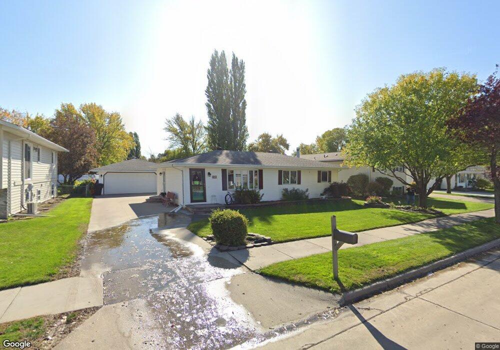 803 S 25th St, Grand Forks, ND 58201 - photo 1