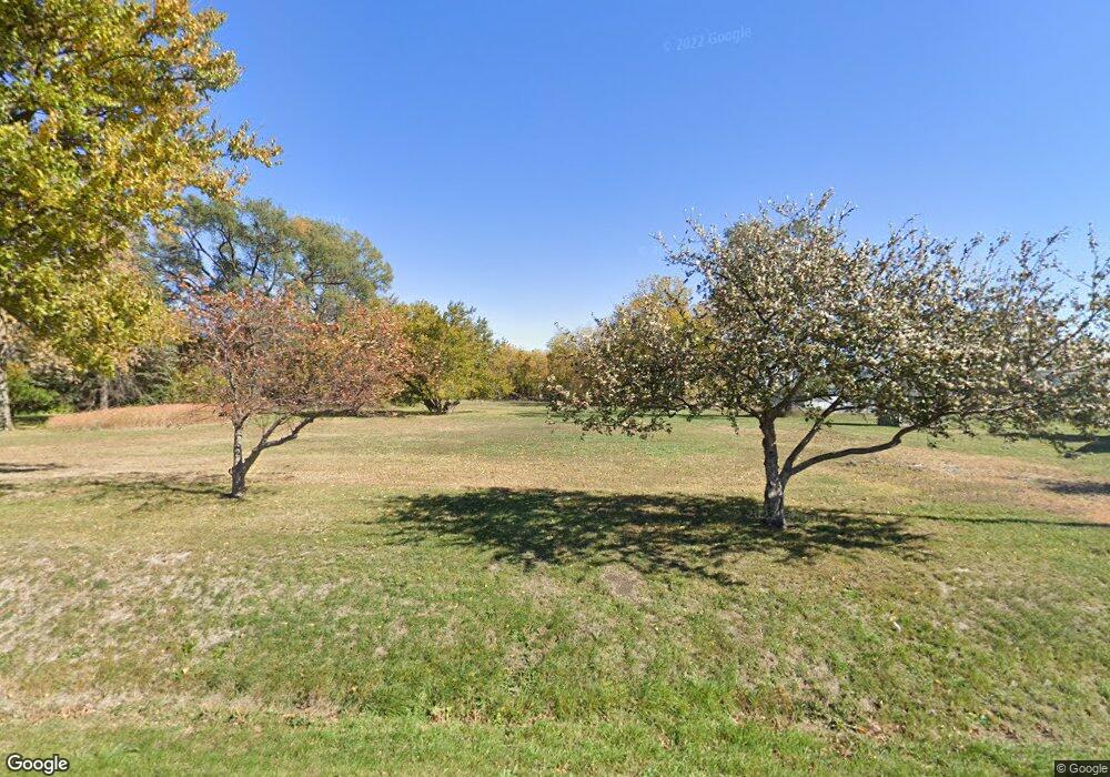 2024 E 8th St N, Newton, IA 50208 - photo 1