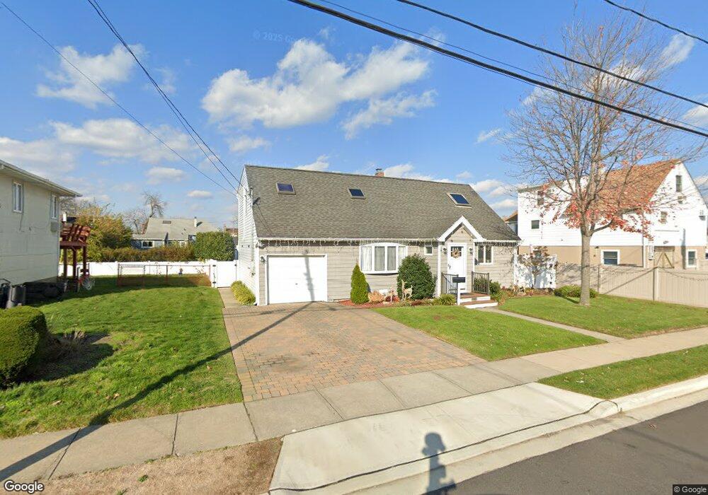 193 Byrd St, Oceanside, NY 11572 - photo 1