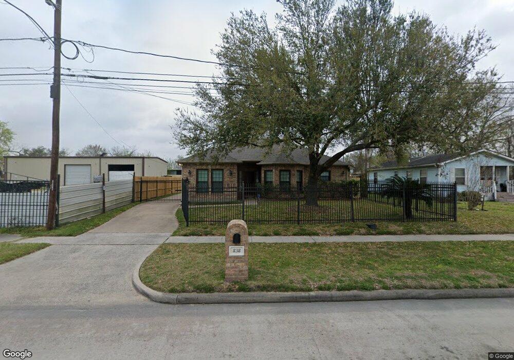 838 N Victory Dr, Houston, TX 77088 - photo 1