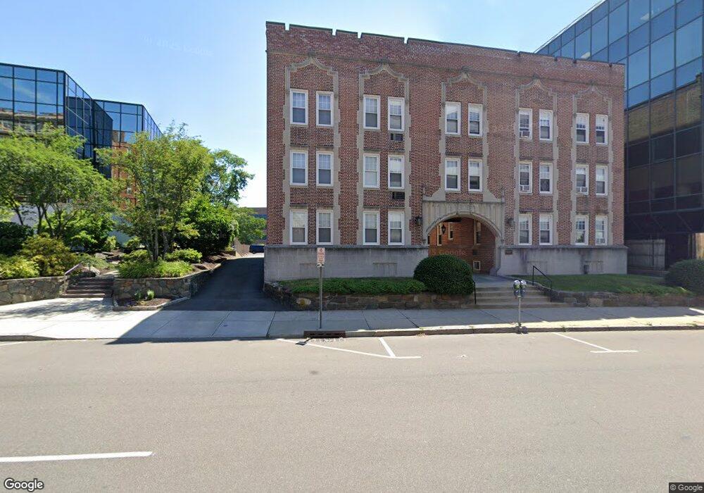 639 Summer St unit 16, Stamford, CT 06901 - photo 1