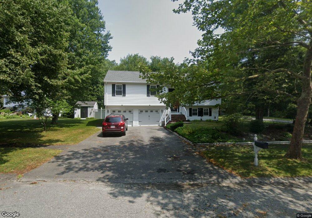 3 Cutter Ln, South Dartmouth, MA 02748 - photo 1