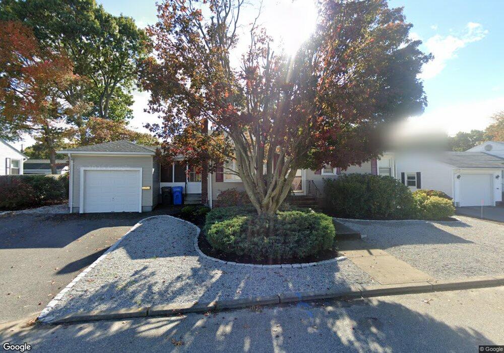 170 Selma St, Cranston, RI 02920 - photo 1