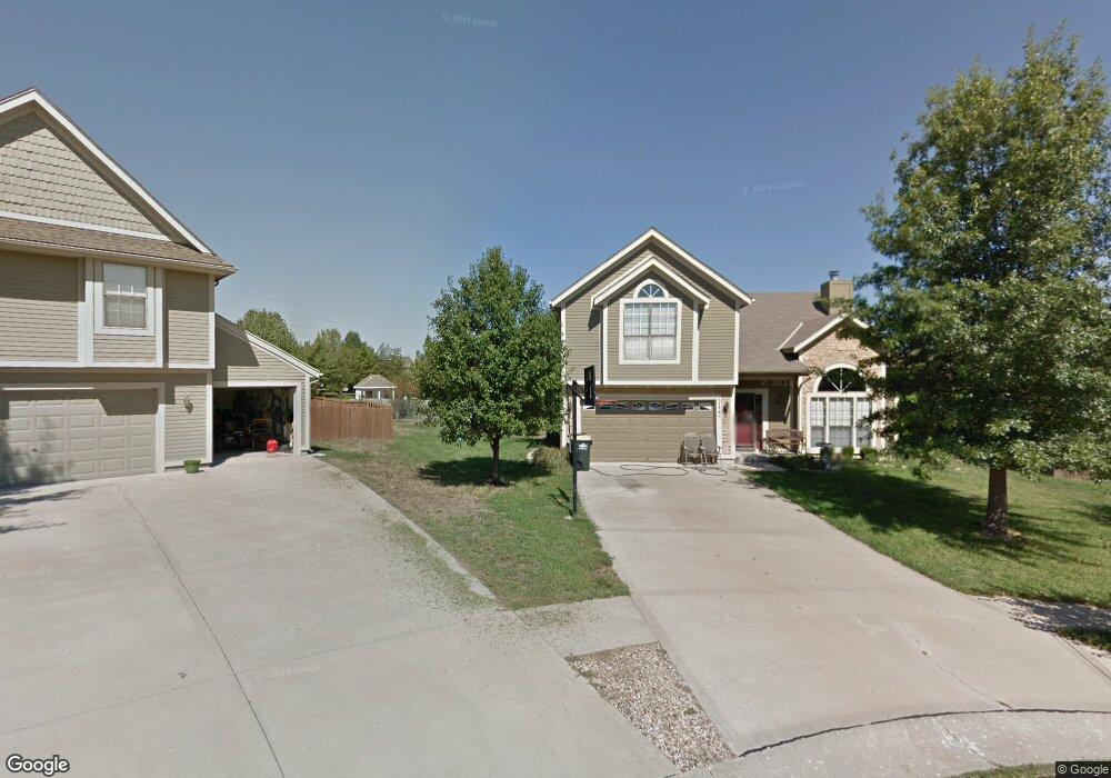 5122 Noreston St, Shawnee, KS 66226 - photo 1