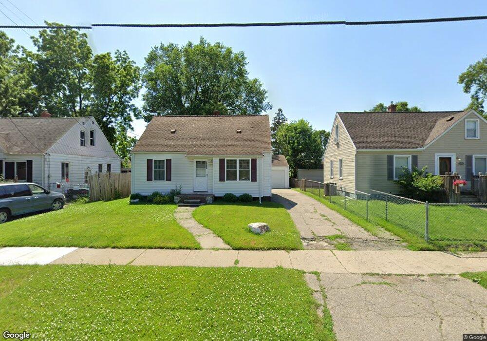 3906 S Grand Traverse St, Flint, MI 48507 - photo 1