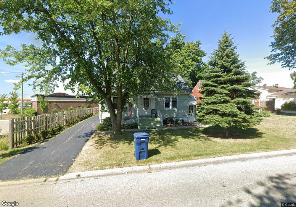 16 N Frolic Ave, Waukegan, IL 60085 - photo 1