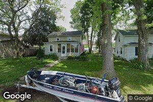 720 2nd St, Waldo, WI 53093