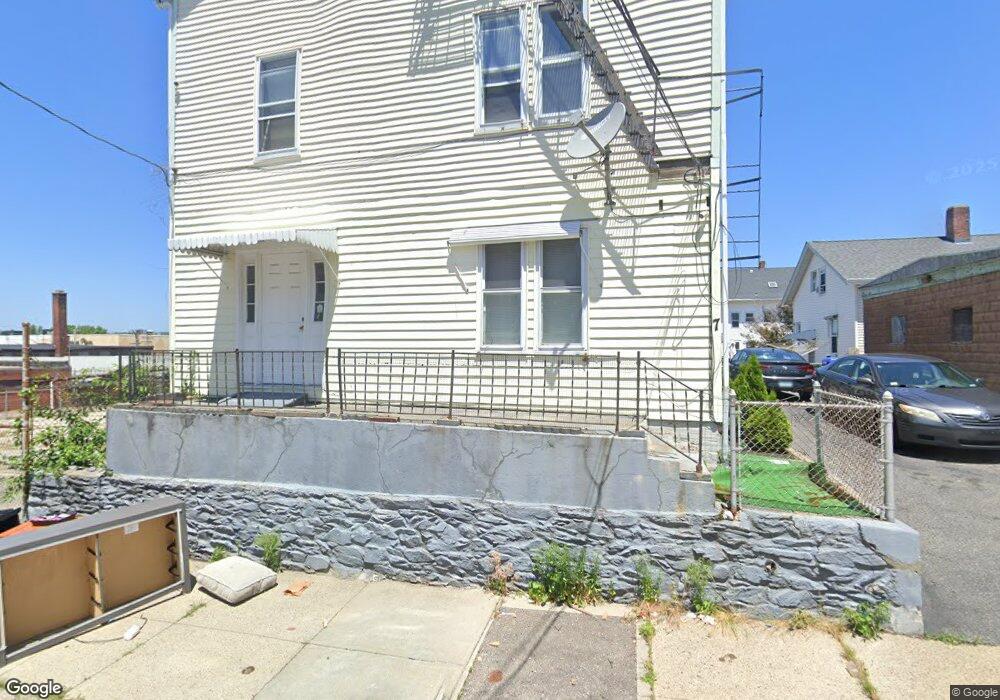 7 Barnes St unit 2, Pawtucket, RI 02860 - photo 1