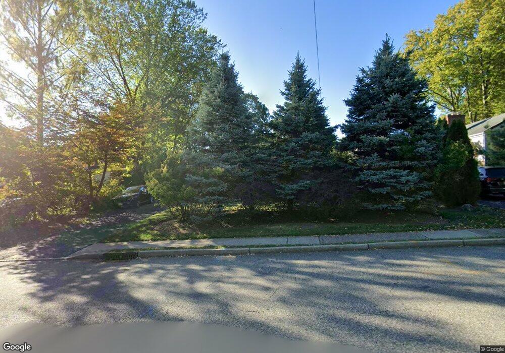 188 Riveredge Rd, Tenafly, NJ 07670 - photo 1