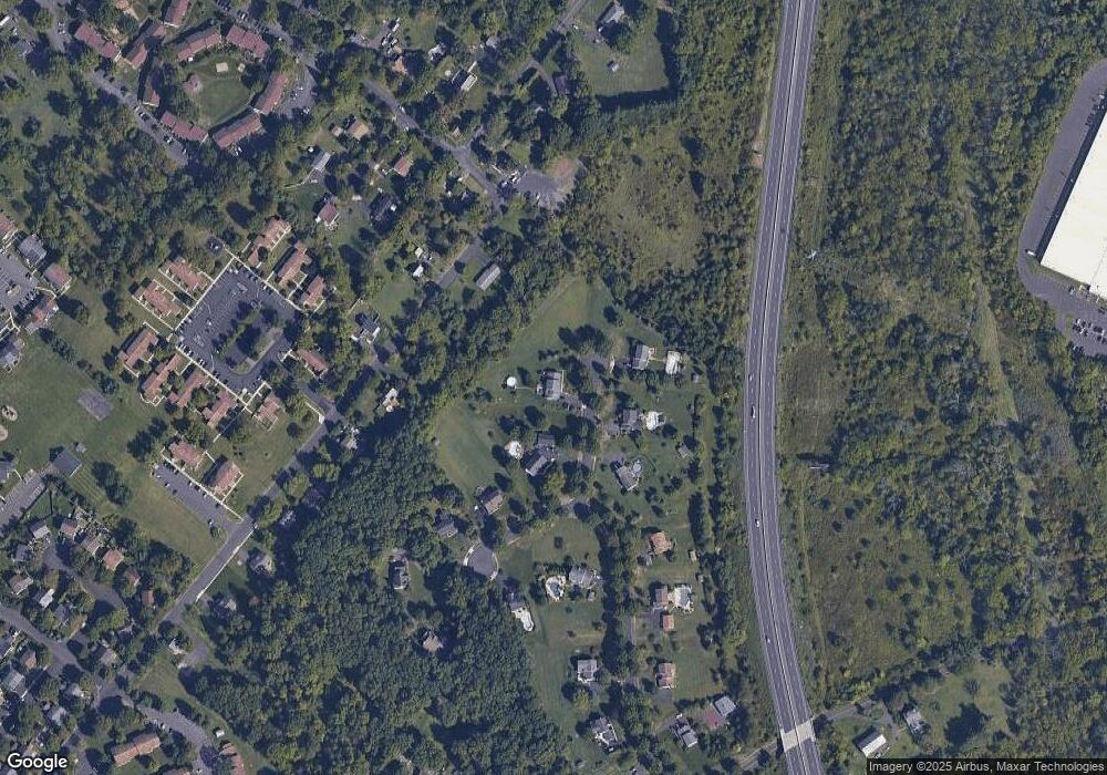 111 Holly Ct, Telford, PA 18969 - photo 1