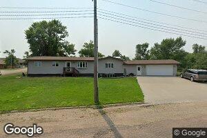 417 2nd St NE, Wessington Springs, SD 57382