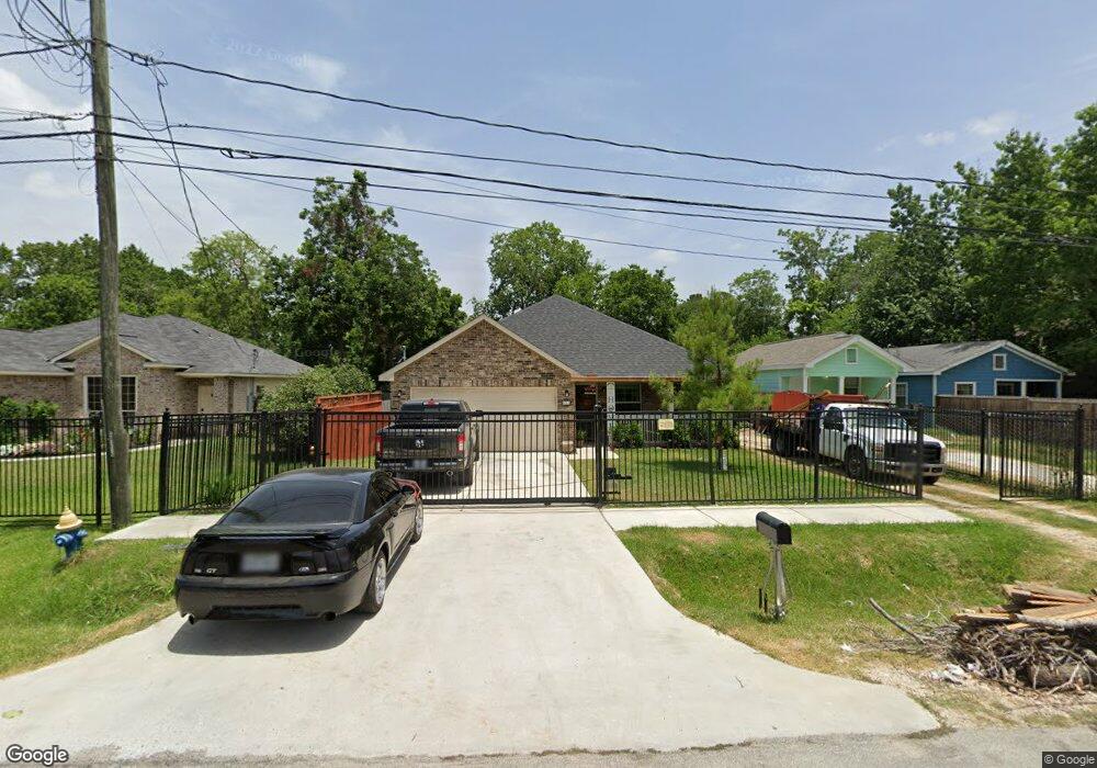 934 Conklin St, Houston, TX 77088 - photo 1