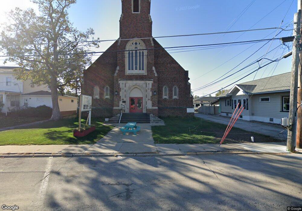 421 S 2nd Ave W, Newton, IA 50208 - photo 1