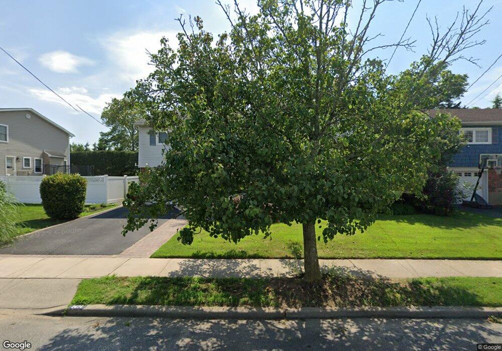 2674 Bayview Ave, Merrick, NY 11566 - photo 1