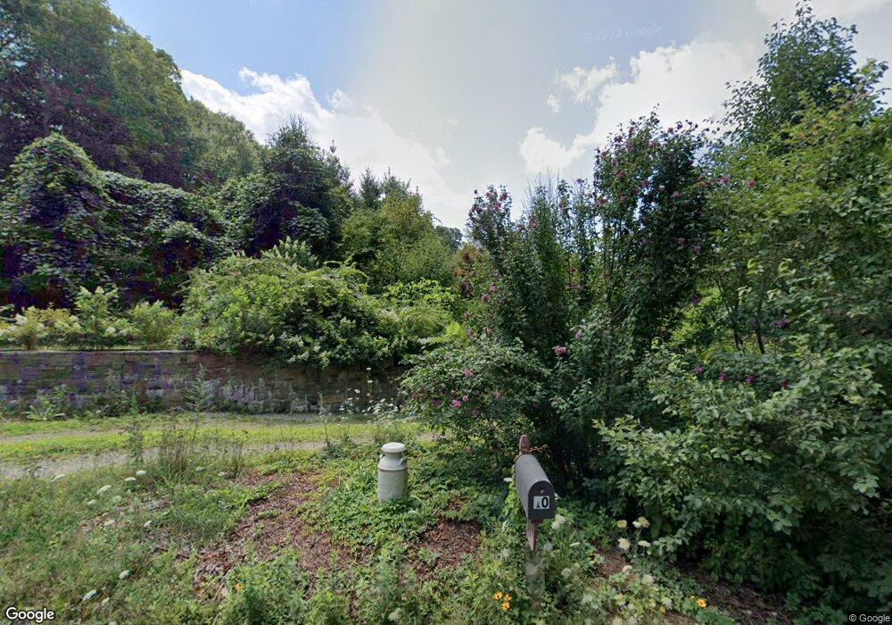 10 Tucker Hollow Rd, North Scituate, RI 02857 - photo 1