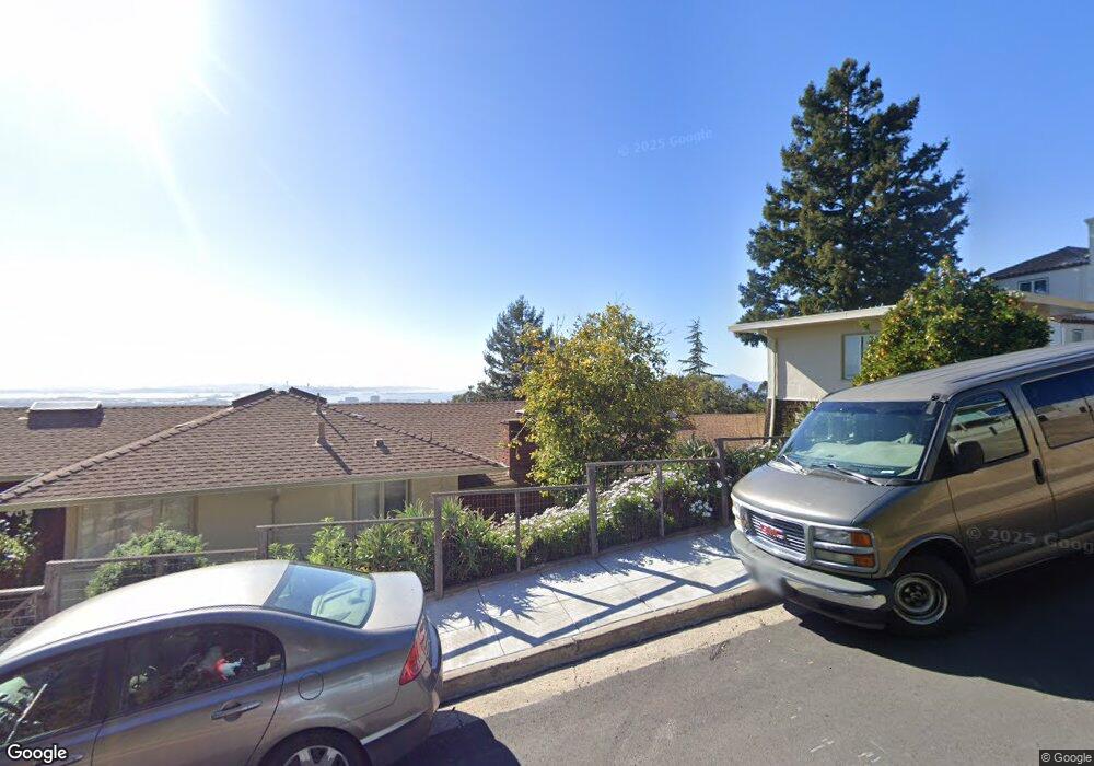 733 Alvarado Rd, Berkeley, CA 94705 - photo 1